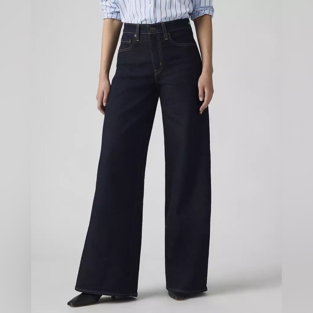 NWT Levi’s 728 High Rise Wide Leg Jeans Dark Wash 24x32